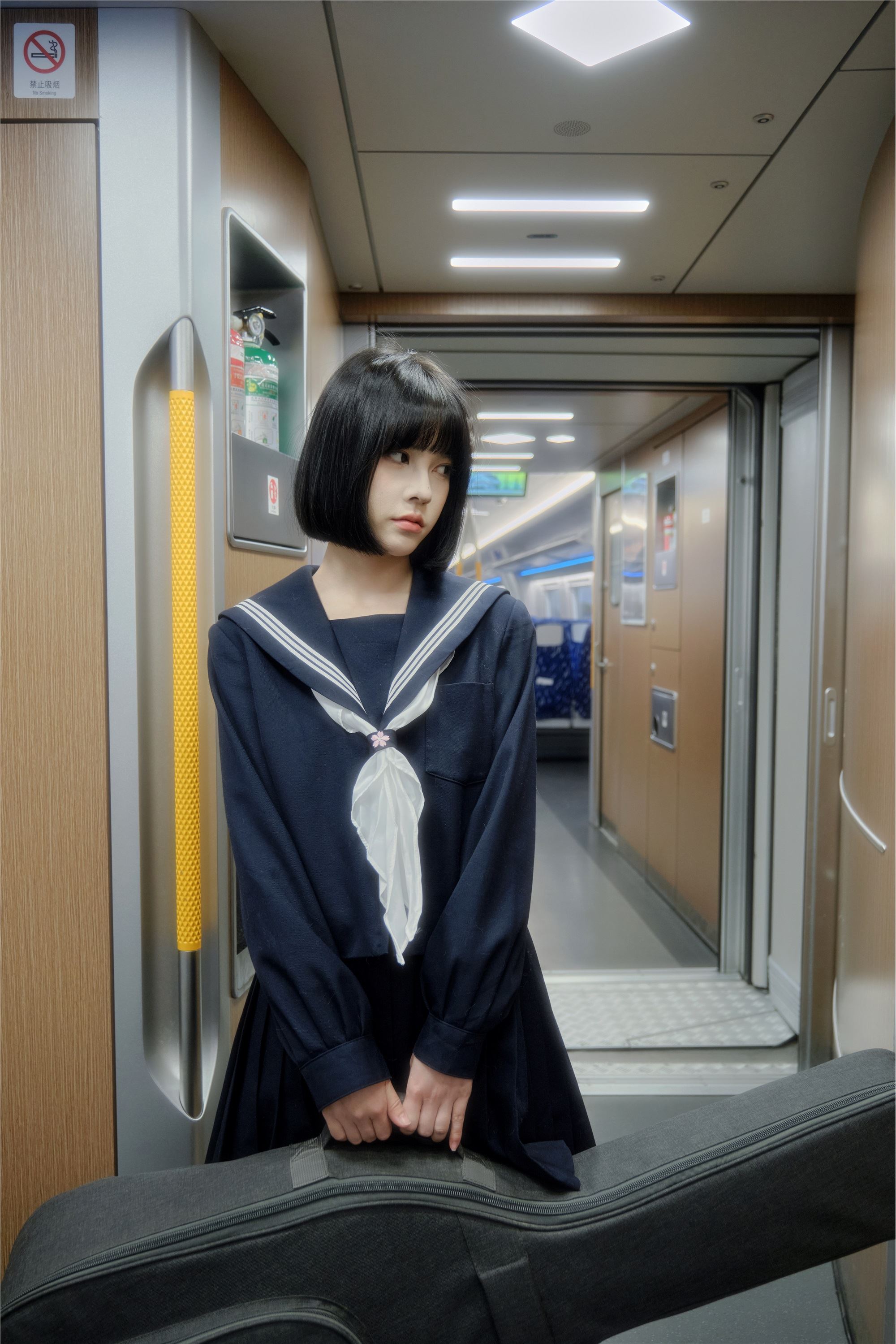 YITUYU艺图语 2025.02.07 列车jk 悲伤薯条555